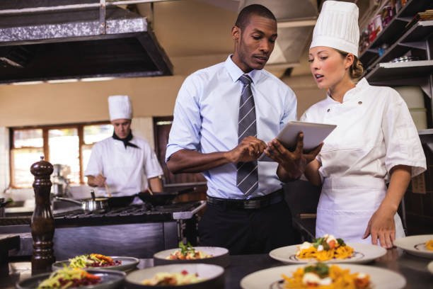 عشرة فوائد من وجود نظام إدارة المطعم